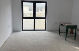 Casă Noua cu etaj, 5cam , 3bai, Terasa de 30mp, semifinisat