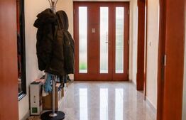 Casa de vanzare, 138 mp, zona Aradul Nou