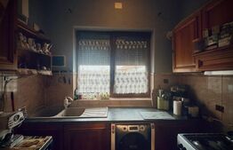 Apartament spațios cu finisaje moderne italienesti + boxa, garaj si curte comuna