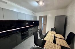 Apartament de închiriat 3 camere, 78 mp, zona Centrală