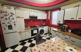 Apartament 3 camere, 88 mp, zona Gradiste