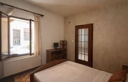 Apartament cu 2 camere, 70 mp + curte, boxa - zonă ultracentrală din Arad