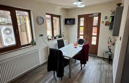 Casă modernă, cu saună, 7 camere, pompă de căldură și panouri fotovoltaice