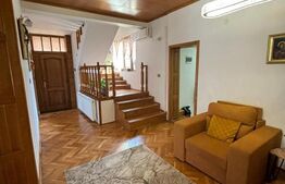 Casă modernă, cu saună, 7 camere, pompă de căldură și panouri fotovoltaice