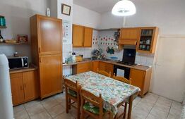 Casă de vânzare, 304 mp, zona Grădiște