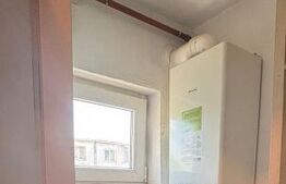 Apartament 3 camere, Balcon, etaj 3, parcare 