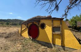 Teren 6365 mp casute tip hobbit in zona de agrement Dealul Viilor  Ineu de Arad