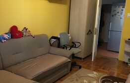 Apartament de 3 camere, 60 mp semidecomandat, Aurel Vlaicu!
