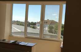 Apartament de 3 camere, 53 mp utili, parcare!