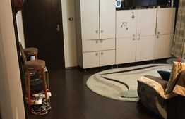 Apartament de 4 camere, 100 mp, zona Centrala! Negociabil