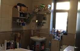 Apartament de 4 camere, 100 mp, zona Centrala! Negociabil