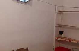 Casa curte comuna, in cartierul Gradiste