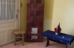 Casa curte comuna, in cartierul Gradiste