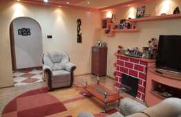 Apartament 5 camere, Etajul 1, Spatios, 100 mp, Zona Miorita!