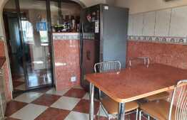 Apartament 5 camere, Etajul 1, Spatios, 100 mp, Zona Miorita!