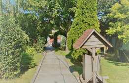 Casa cu 2 corpuri, 400 mp utili, teren 900 mp, Tabacovici