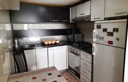 Apartament de 2 camere, parcare interioara, zona Teatru!