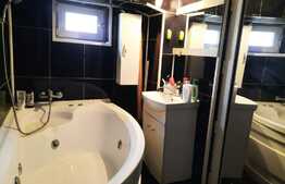 Apartament de 2 camere, parcare interioara, zona Teatru!