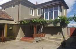 Casa de vanzare, 213 mp utili, teren 770 mp, in Gradiste