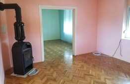 Casa de vanzare, 213 mp utili, teren 770 mp, in Gradiste