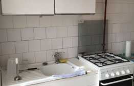 Apartament de 3 camere, 70 mp, balcon, zona Ultracentrala! 