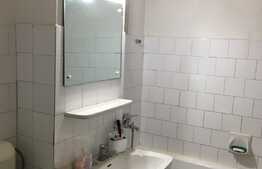 Apartament de 2 camere, 55 mp, semidecomandat, zona Piata Mica! 