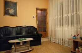 Locatia face diferenta! Apartament 3 camere la casa, 74 mp, zona Piata mica!