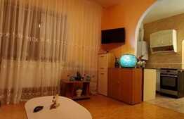 Locatia face diferenta! Apartament 3 camere la casa, 74 mp, zona Piata mica!