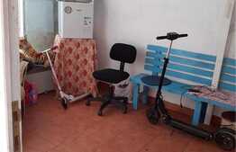 OPORTUNITATE casa zona centrala cu 367 mp singur in curte!