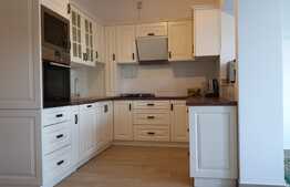 OPORTUNITATE vila S+P+E de 310 mp cu doua fronturi stradale si teren de 1570 mp!