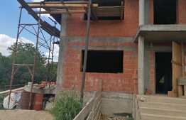 Casă individuală la rosu, 311 mp, teren 475 mp, în Sânnicolau Mic