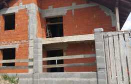 Casa la rosu P+M, teren de 496 mp, in Vladimirescu