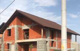 Casa la rosu P+M, teren de 496 mp, in Vladimirescu