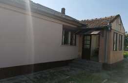 Casă 100 mp utili, teren 991 mp, în Pârneava