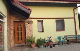 Vila de 180 mp, teren 847 mp, doua fronturi stradale, Zimandcuz!