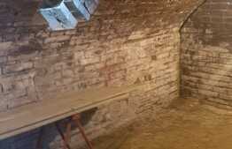 OPORTUNITATE! Casa de 160 mp, teren cu livada 1671 mp si front stradal 20, Sanleani!