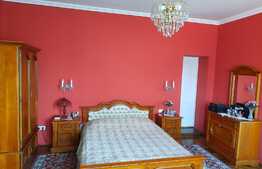 Apartament de 5 camere la casa cu terasa si gradina, Aradul Nou!