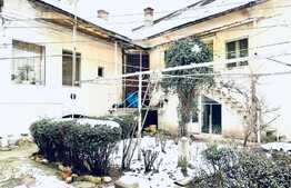 Apartament de 3 camere intr-o cladire interbelica, 190 mp utili, zona Centrala!