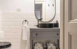 Apartament interbelic cu 2 camere, 103 mp, zona Ultracentrala!