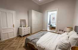 Apartament interbelic cu 2 camere, 103 mp, zona Ultracentrala!