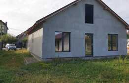 OCAZIE casa 90 mp, teren 1000 mp, front stradal 16,5 ml, Chisineu-Cris