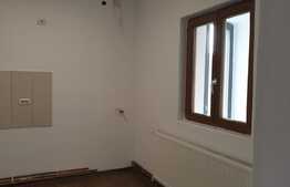 OCAZIE casa 90 mp, teren 1000 mp, front stradal 16,5 ml, Chisineu-Cris