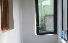 OCAZIE casa 90 mp, teren 1000 mp, front stradal 16,5 ml, Chisineu-Cris