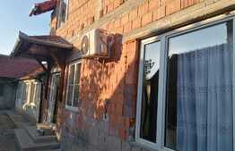 Casa individuala P+M 220 mp, teren 380 mp, in Sega