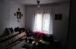 Casa 70 mp, teren de 612 mp, in Parneava