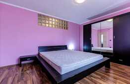 Apartament spatios cu 3 camere, decomandat, 92 mp zona Ultracentrala!