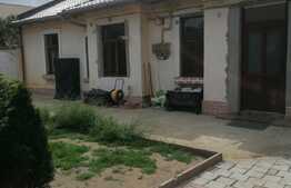 Casa 3 camere, 70 mp, teren 230 mp, Parneava!