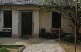 Casa 3 camere, 70 mp, teren 230 mp, Parneava!