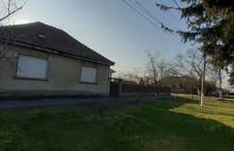 Casa de 100 mp, teren de 1100 mp, in Curtici