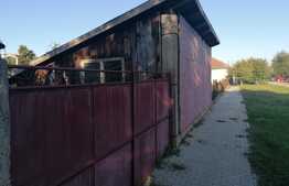 Casa de 100 mp, teren de 1100 mp, in Curtici